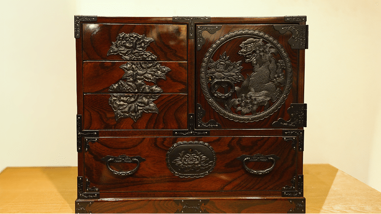 Sendai Tansu Cabinet movie thumbnail