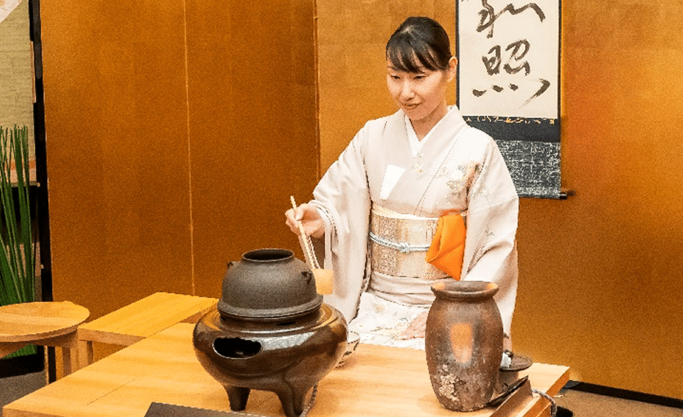 Tea ceremony performed by the Mushakoji Senke school